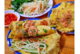 Bánh ép trứng Huế